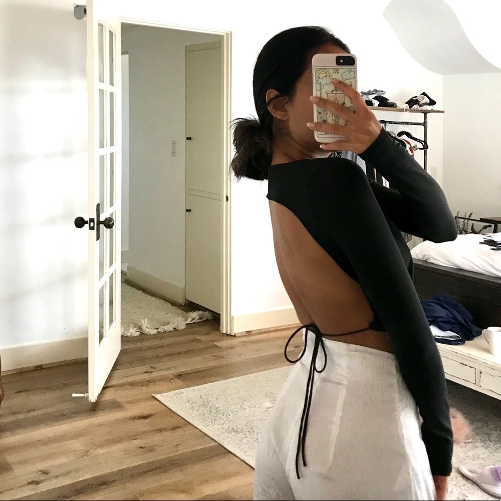 Long sleeve w/ open back